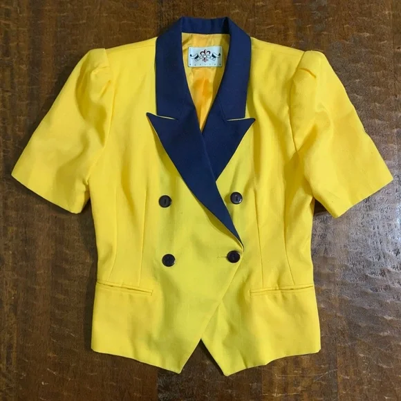 VTG Club 5’4” Petites Size 6P Yellow & Navy Blue Short Sleeve Skirt 2pc Suit Set - Picture 11 of 16